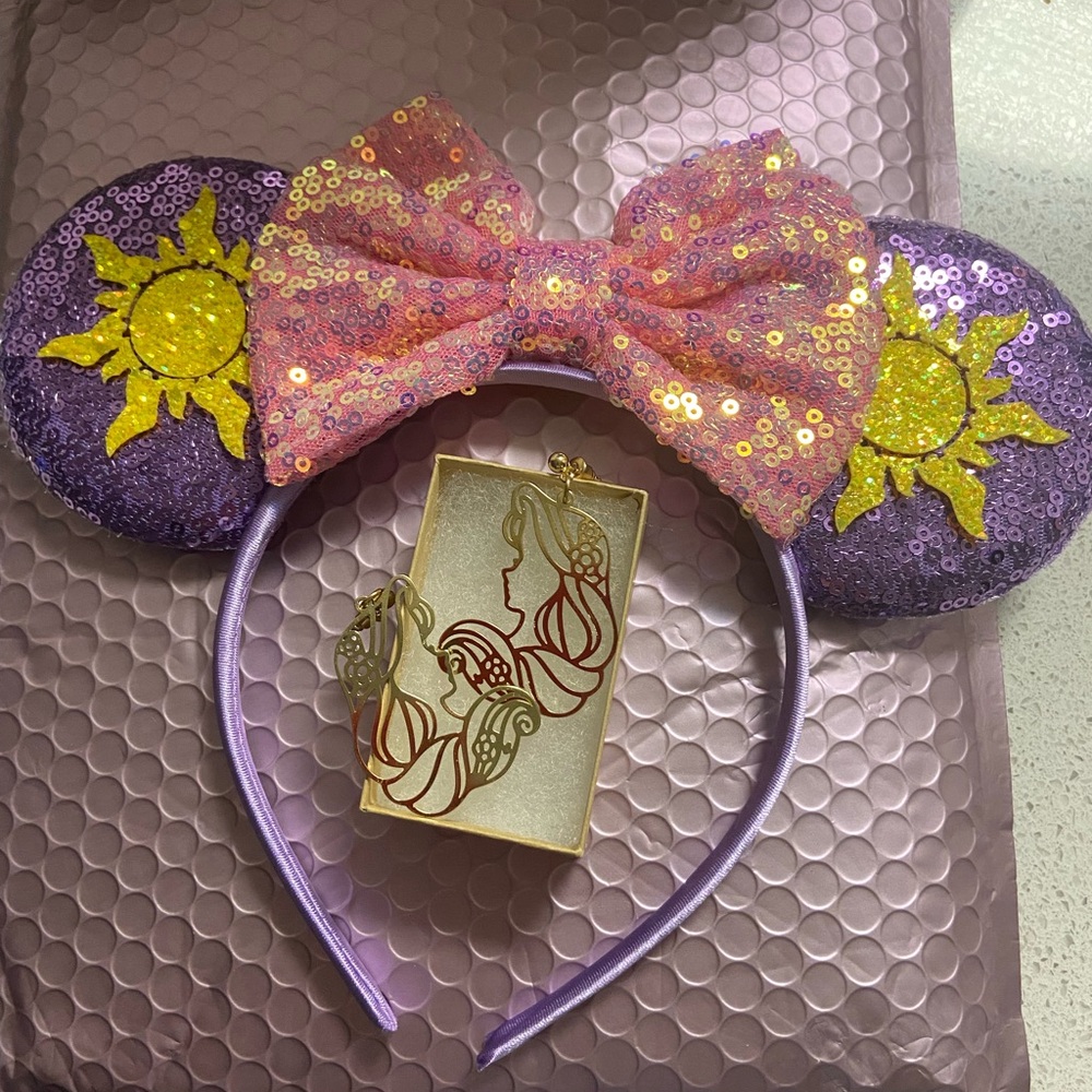 Sequin Rapunzel Disney Ear Headband with Pink Sparkle Bow and Earring Set